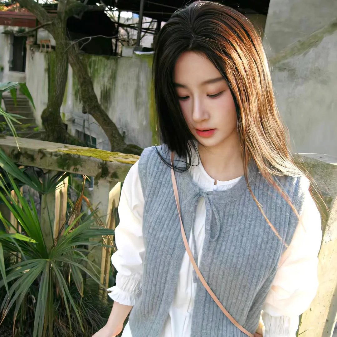 青苔花开